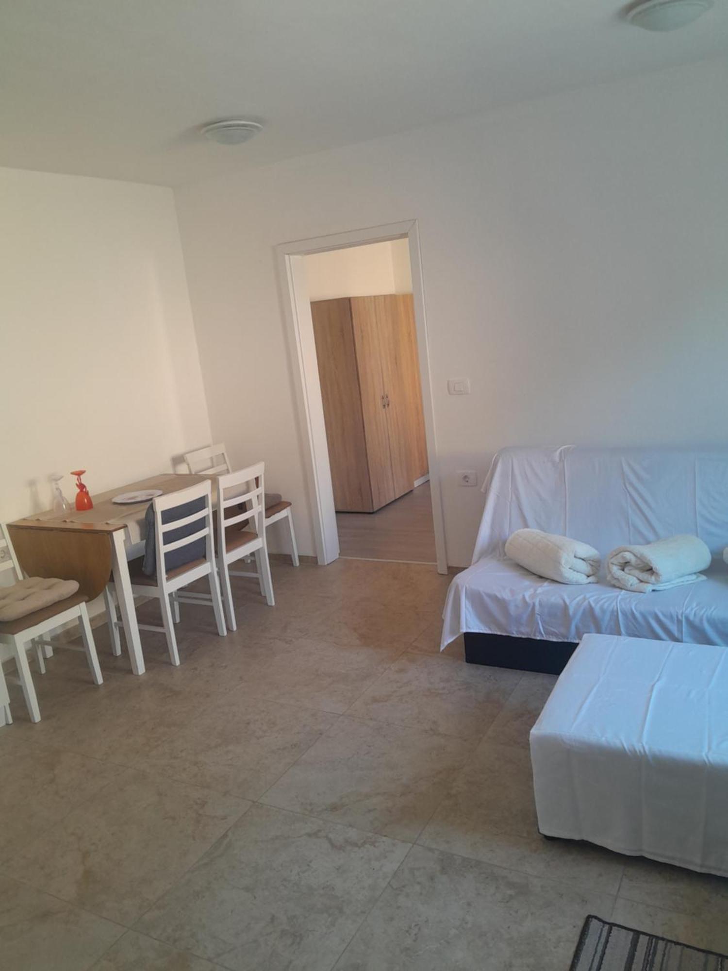Apartmaji סטרוניאן מראה חיצוני תמונה