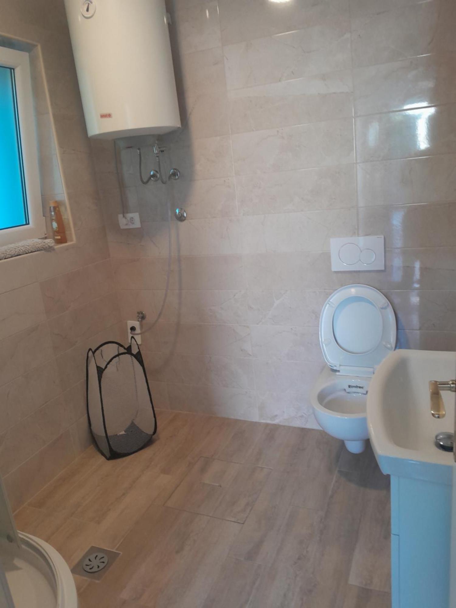 Apartmaji סטרוניאן מראה חיצוני תמונה